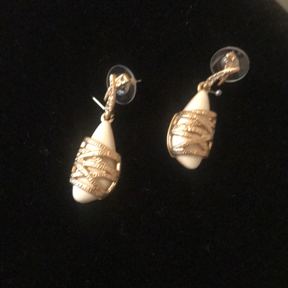 White nickel free earing